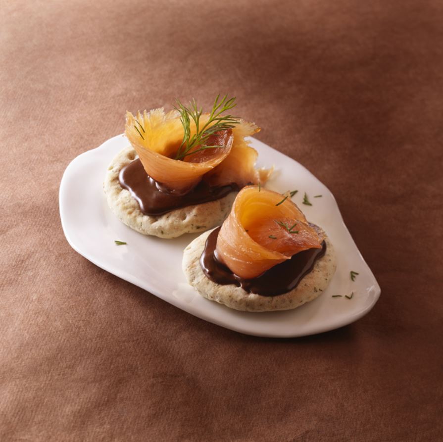 blinis-saumon-fume-sauce-chocolat-gingembre-recette-cuisine